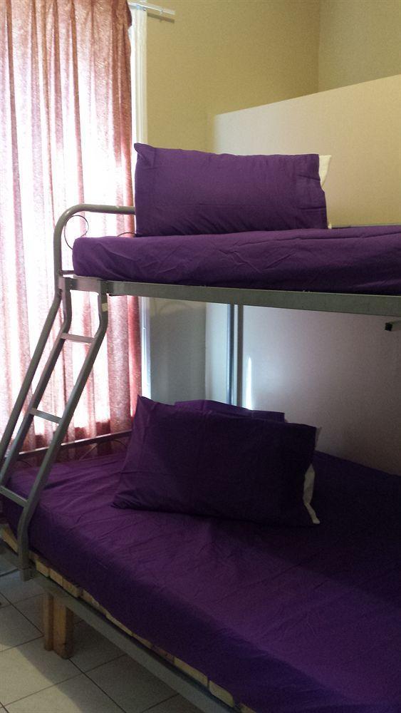Toronto Travellers Home Εξωτερικό φωτογραφία
